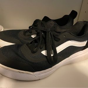 Black Vans Ultra Range Men’s Size 7.5